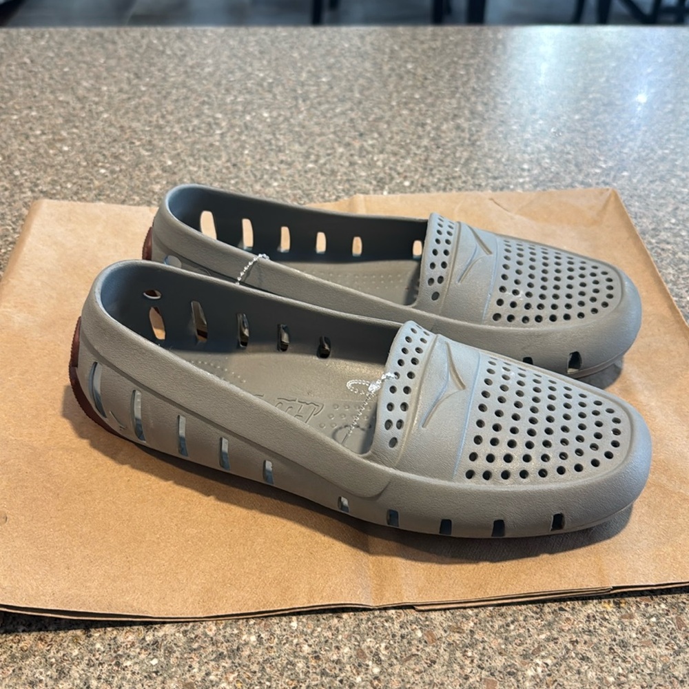 Floafers shoes